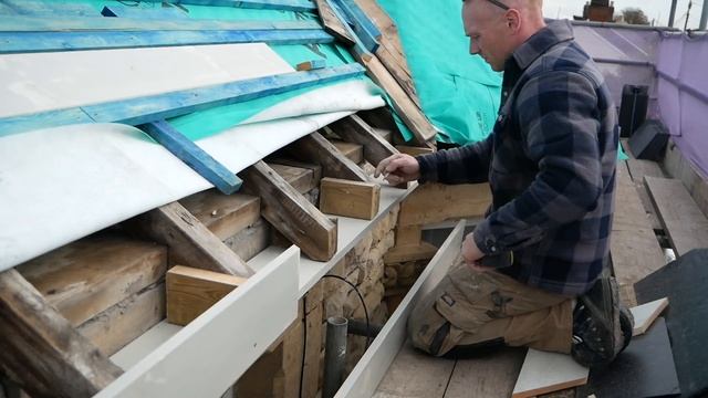 FINISHING THE EAVES - Timber Fascias & Soffits смотреть онлайн