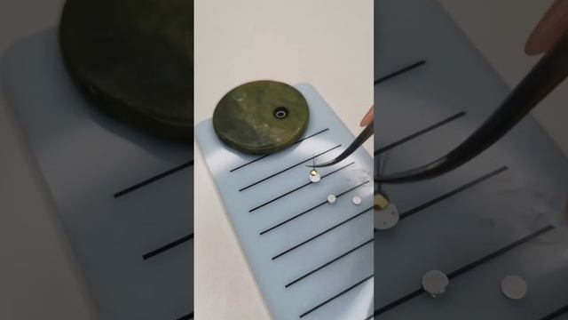 Стразы на ресницы смотреть онлайн