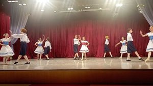 Детский танец из балета "Эсмеральда". 6А 02.03.2023