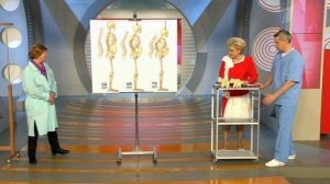 Болезни женской старости. Компрессионный перелом п...а. Жить здорово! Фрагмент выпуска от 11.03.2015