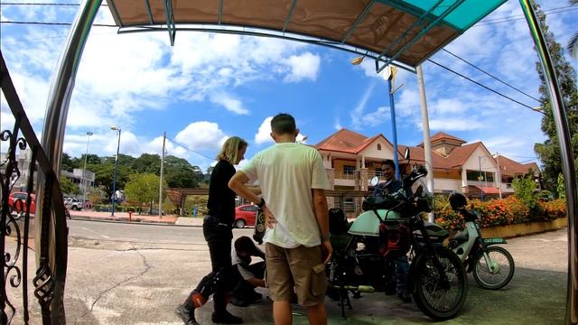 [S1- Eps. 36] TYRE PUNCTURE! смотреть онлайн