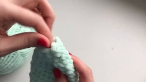 Зайчик из плюшевой пряжи крючком мастер-класс МК