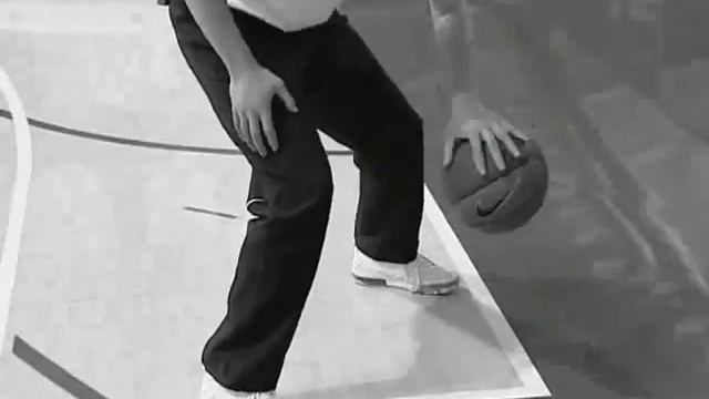 Уроки Баскетбола - Дриблинг. Контроль Мяча смотреть онлайн