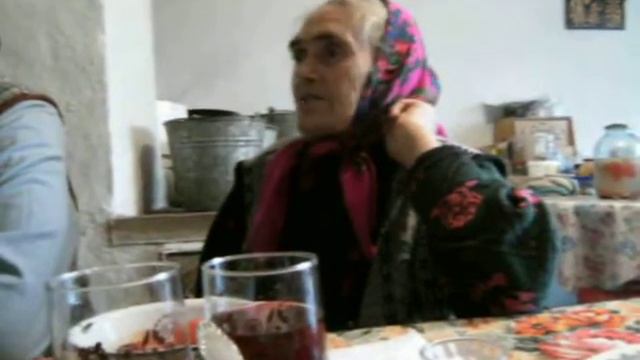 Бабушка, 80 лет, село Васильевка Новомосковского р-на Днепропетровской области.