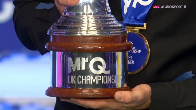 Ronnie O'Sullivan lifts UK Championship title after stunning victory against Ding Junhui 🚀🏆 смотреть онлайн
