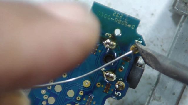 BOSE Soundlink Bluetooth Mobile Speaker II disassembly - AUX port replacement