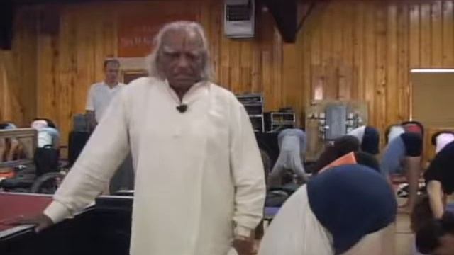 Б К С Айенгар  Intensive  2005  USA Estes Park  DVD 2  Part 1 смотреть онлайн