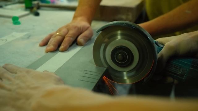 Только эти диски используй для ПЛИТКИ И КЕРАМОГРАНИТА!!! Лучшие алмазные диски на болгарку!!!