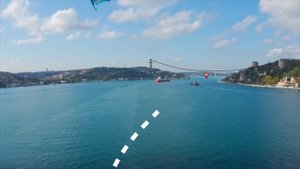 Соревнование по межконтинентальному заплыву через Босфор