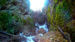 Скалы Желтые Монастыри