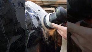 Выполняем ремонт бампера, всё ровняет на пластике под грунт, без шпаклевки.