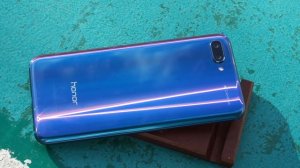 Honor 10 обзор