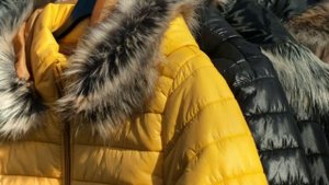 Как правильно стирать пуховики в стиральной машине. Пуховик. Тепло. Мех. Зима. Холод. Куртка. Одежд