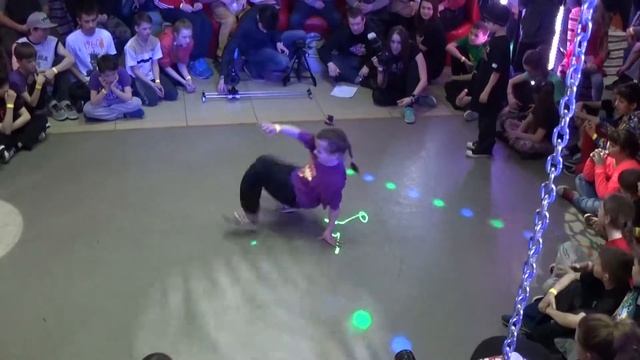 Крейзи Гайз vs Бейби Доминант2 True Motion 5 смотреть онлайн