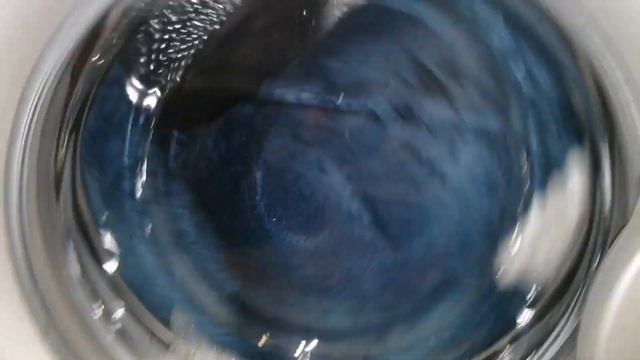 Стирка акулы!/Спортивная одежда 40°,400,интенсивная,без складок смотреть онлайн