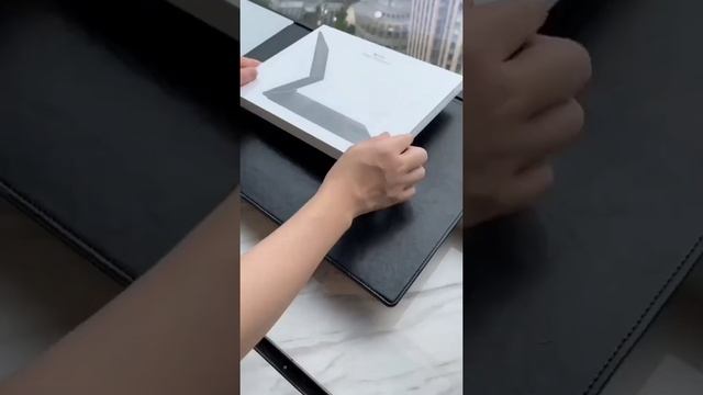 Unboxing - iPad Pro And iPad Magic Keyboard