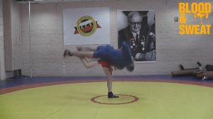 Бросок подхватом - рычаг локтя (Алексей Иванов). Боевое самбо.