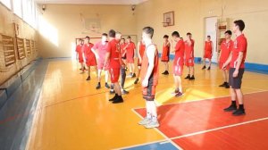 Видеоурок на тему: Баскетбол. Ловля, передача и ведение мяча.