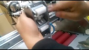 Установка аппликатора PR 30 для нанесения отрезка полосы двухстороннего скотча