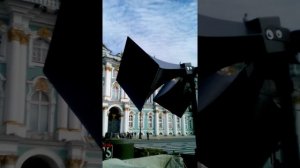 Судьбы я вызов принимаю прямым пожатием руки...