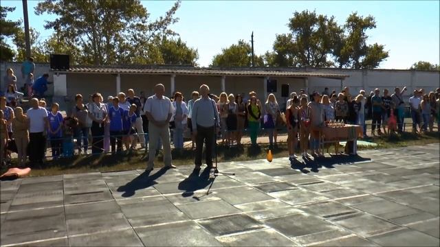 10.09.2016 в Рубежном состоялся городской праздник, посвященный дню физической культуры и спорта смотреть онлайн