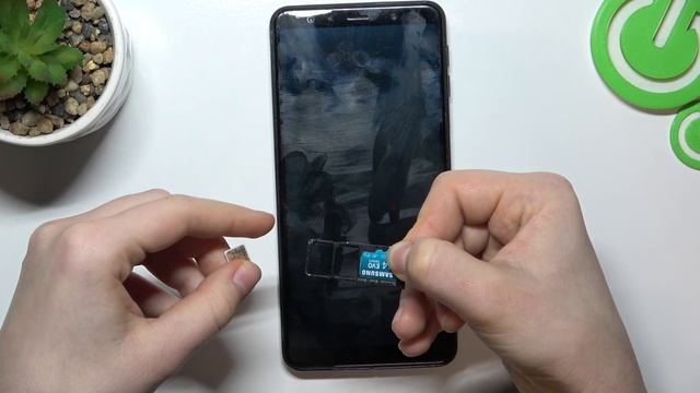 Samsung Galaxy A7 | Как вставить сим карту и карту памяти в Samsung Galaxy A7 смотреть онлайн