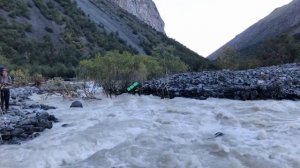 Смыло во время переправы вброд. Вышел на берег по кустам