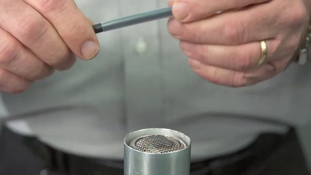 Using a Heat Gun смотреть онлайн