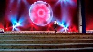 Afina MJ_Dangerous dance ( live ). Афина ракси Майкл Джексон дар озмуни "Дурахшон"