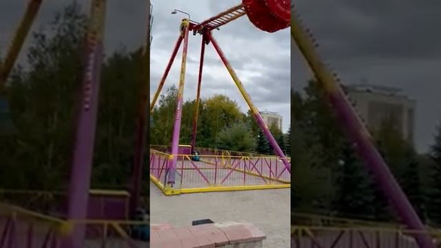 актрацион НОЛ летающая тарелка смотреть онлайн