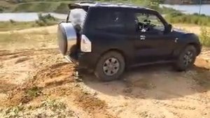 Сычевские карьеры на серийном Pajero 3 (коротыш)