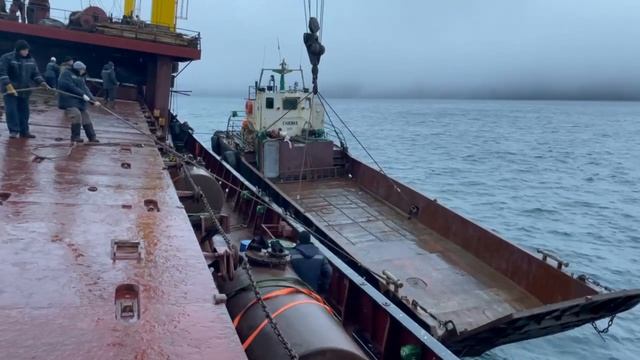 ООО Рейд спуск самоходной баржи на воду смотреть онлайн