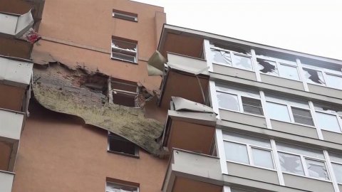 Украинские боевики нанесли массированный удар по жилым домам в центре Донецка
