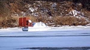 Аэросани-амфибия "Патруль" по тонкому льду