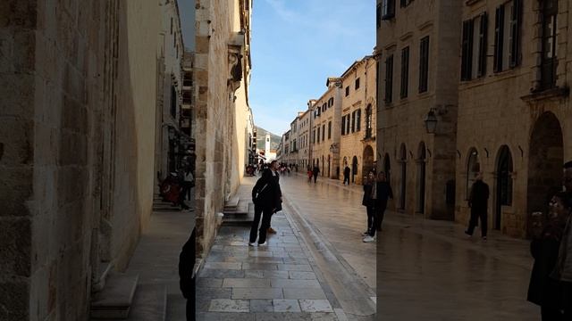 DUBROVNIK - Stradun