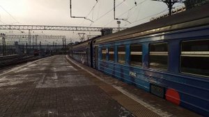 Электропоезд ЭД4М-0091("Регион-экспресс"(РЭКС)) отправляется в "Новопеределкино" с Киевского вокзал