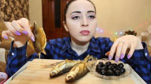 ЭТОГО ВЫ ОБО МНЕ НЕ ЗНАЛИ /15 ФАКТОВ ОБО МНЕ / MUKBANG / СУШЕННАЯ РЫБА / asmr Ayka Emilly