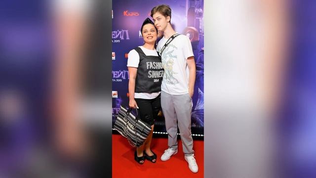 «Повышенная ревность»: Королева испортила карьеру невесте собственного сына смотреть онлайн