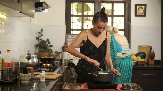 Kashmiri bottle gourd sabji—sharing spice benefits смотреть онлайн