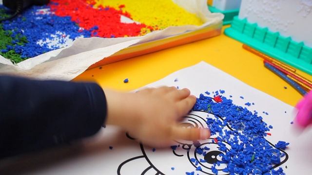 How to Make Color Rice - Great for Sensory Play Как покрасить рис для игр с детьми? смотреть онлайн