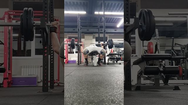 Жим лежа соревновательным хватом с упоров в раме смотреть онлайн