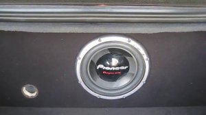 Pioneer TS W308D2 in Mercedes W220 S600L