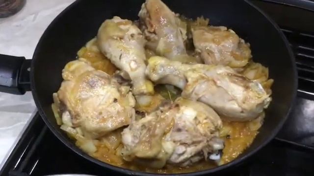 Жареная картошка с жареной курочкой. Меня очень часто просят ее готовить. смотреть онлайн