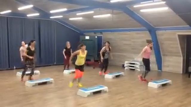 Функціональне тренування на степ платформах смотреть онлайн