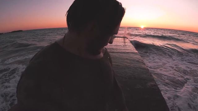 Накрыло волной. смотреть онлайн