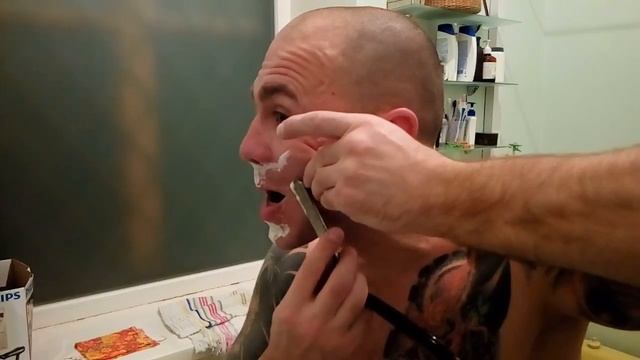 Бритье. Лопатой да по сусалам! смотреть онлайн