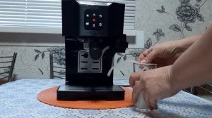 Любимая Кофеварка REDMOND RCM-1512