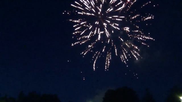 Салют в честь Дня России, п Арсеньево 12.06.2015