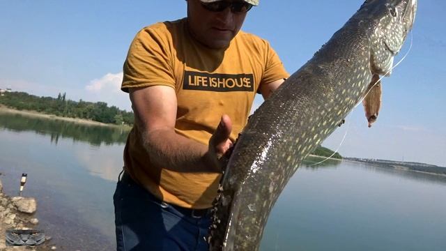 Симферопольское водохранилище Щука гигант. смотреть онлайн