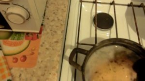 Как быстро одной рукой почистить картошку